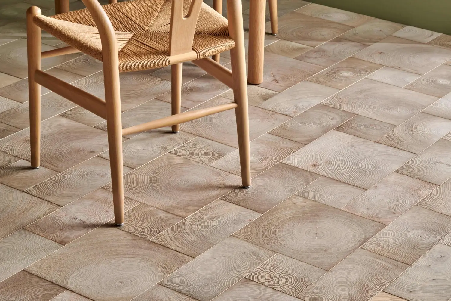 Wood-look porcelain tiles
